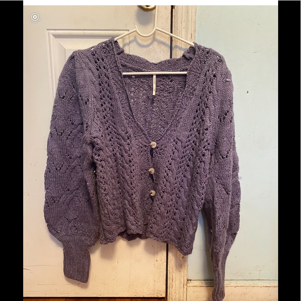 Knitted long sleeve sweater